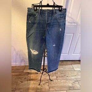 Banana Republic   Cropped jeans. Frayed hem.